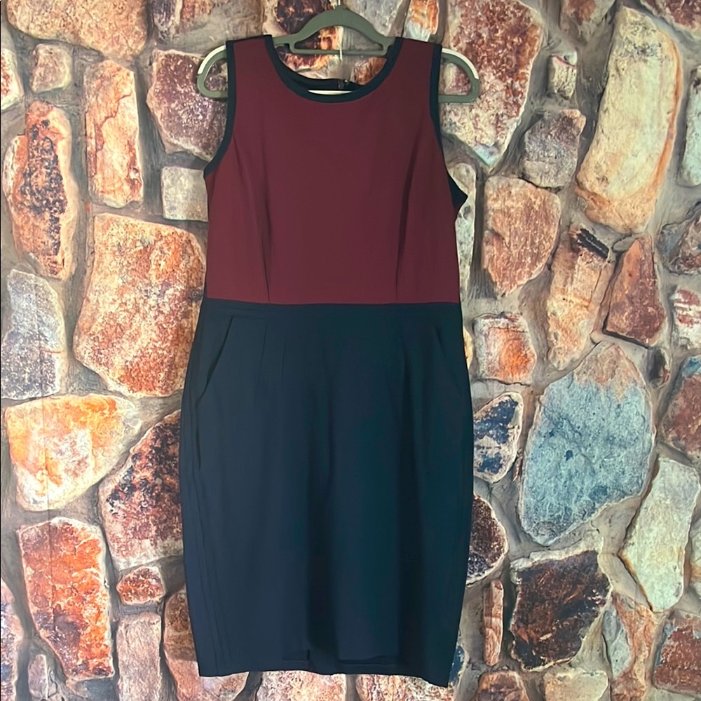 Lands' End Burgundy and Navy Sheath Dress Sleeveless Scoop Neck